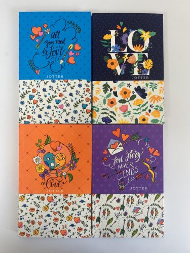 Notesz 105x165mm 64lap sima Love Story 0866 4db/cs.db ár!